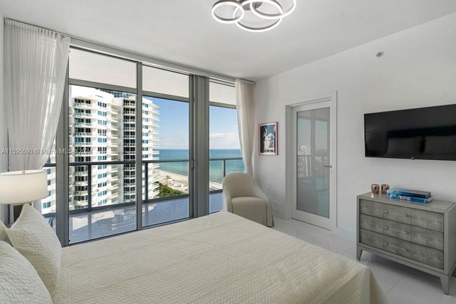 S-1401 - 3737 Collins Ave, Condo with 3 bedrooms, 2 bathrooms and null parking in Miami Beach FL | Image 15