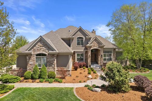 6140 S Conservancy Drive, New Berlin, WI, 53151 | Card Image