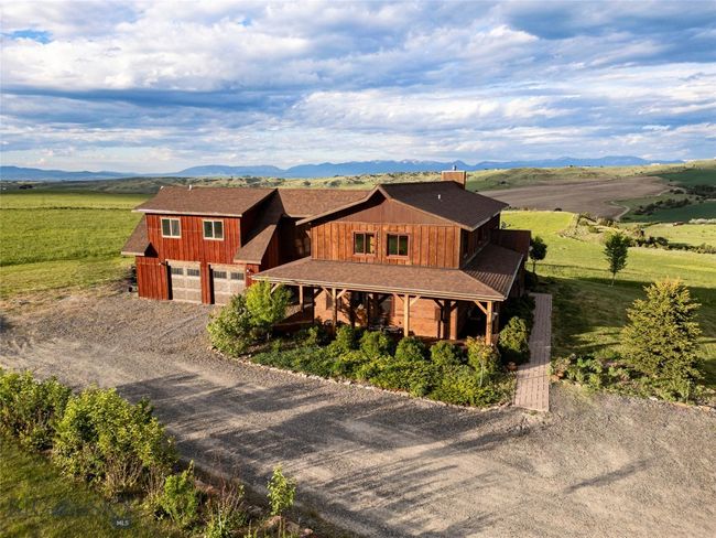 Farmhouse style custom ome on 20 acres | Image 6