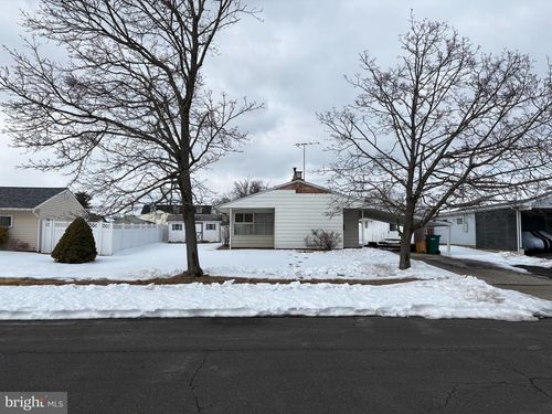 57 Palm Ln, LEVITTOWN, PA, 19054-3601 | Card Image