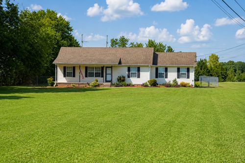 688 Walnut Grove Rd, Christiana, TN, 37037-6044 | Card Image