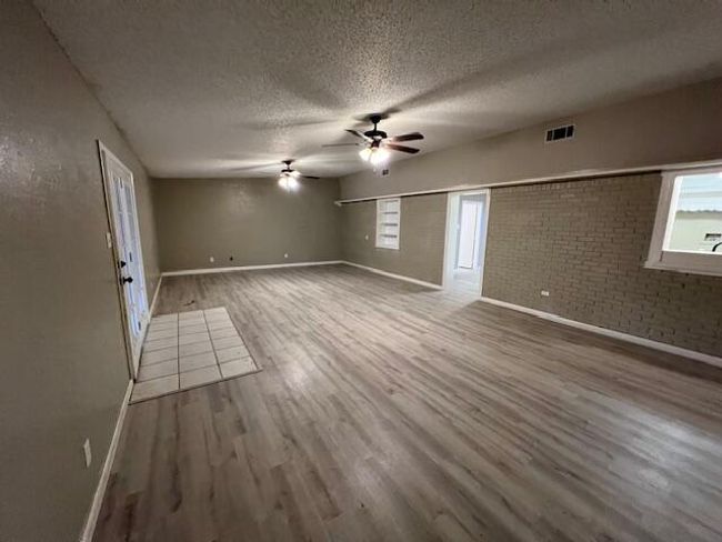 1615 Avenue F, House other with 3 bedrooms, 3 bathrooms and null parking in Abernathy TX | Image 11