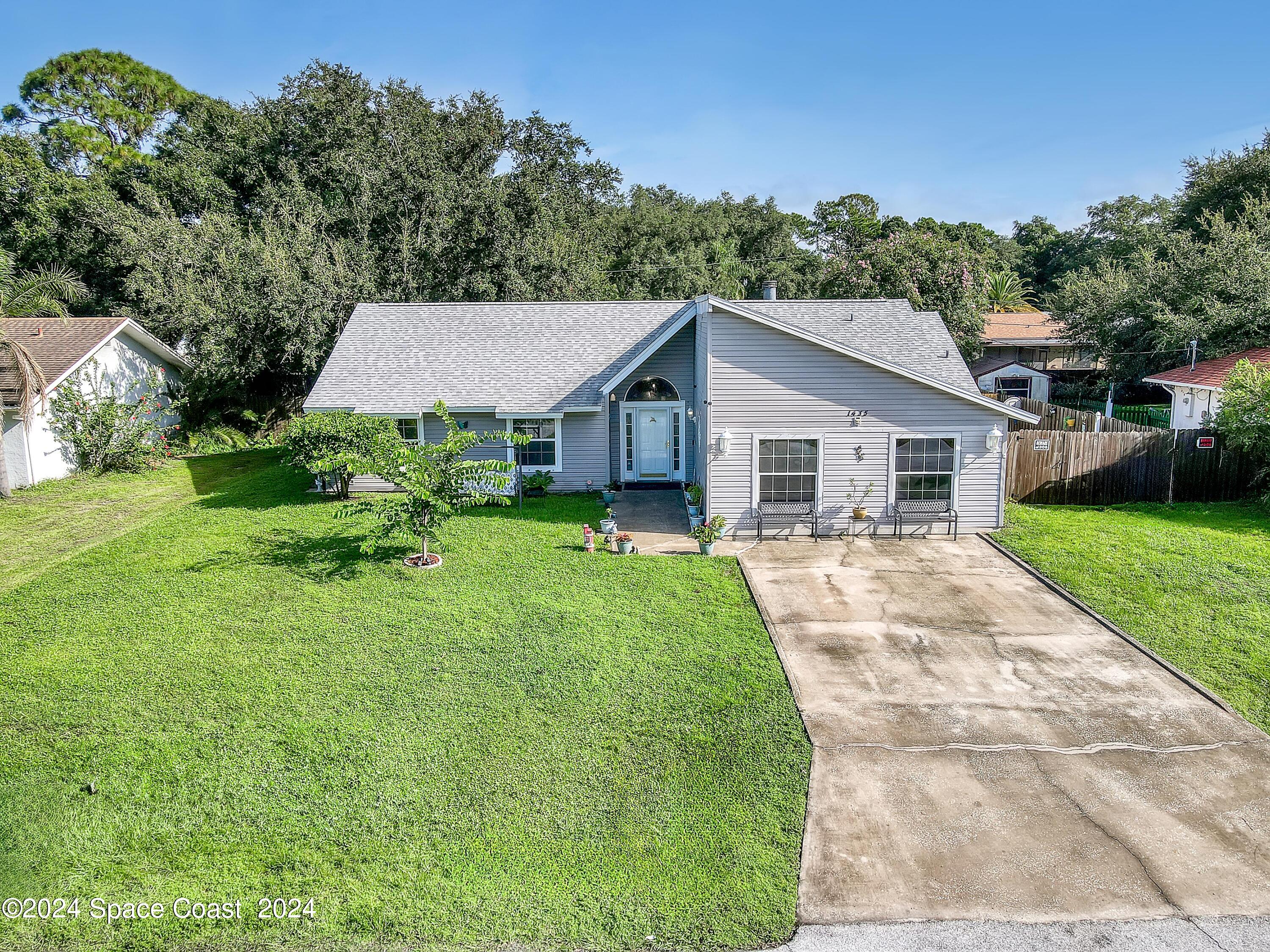 Giles St, Palm Bay, FL 32907