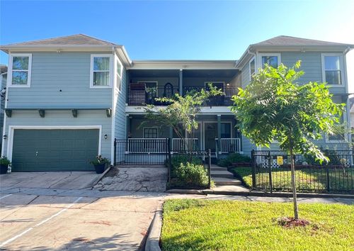 4705 Park Dr, Houston, TX, 77023-1220 | Card Image