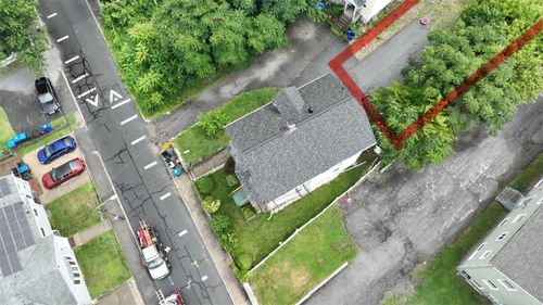72 Veazie St, Providence, RI, 02908-2400 | Card Image