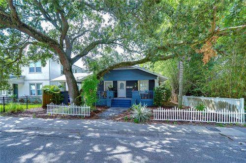 902 W Columbus Dr, TAMPA, FL, 33602-1110 | Card Image