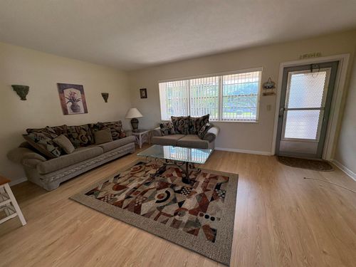 113 Waltham E, West Palm Beach, FL, 33417-6924 | Card Image