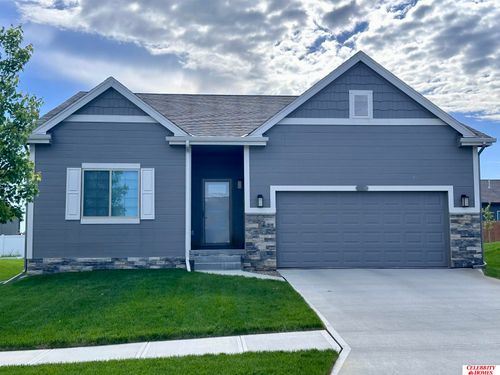 8625 S 177th Ave, Omaha, NE, 68136-2006 | Card Image