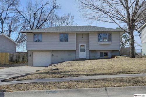 11904 N 157th St, Bennington, NE, 68007-7411 | Card Image