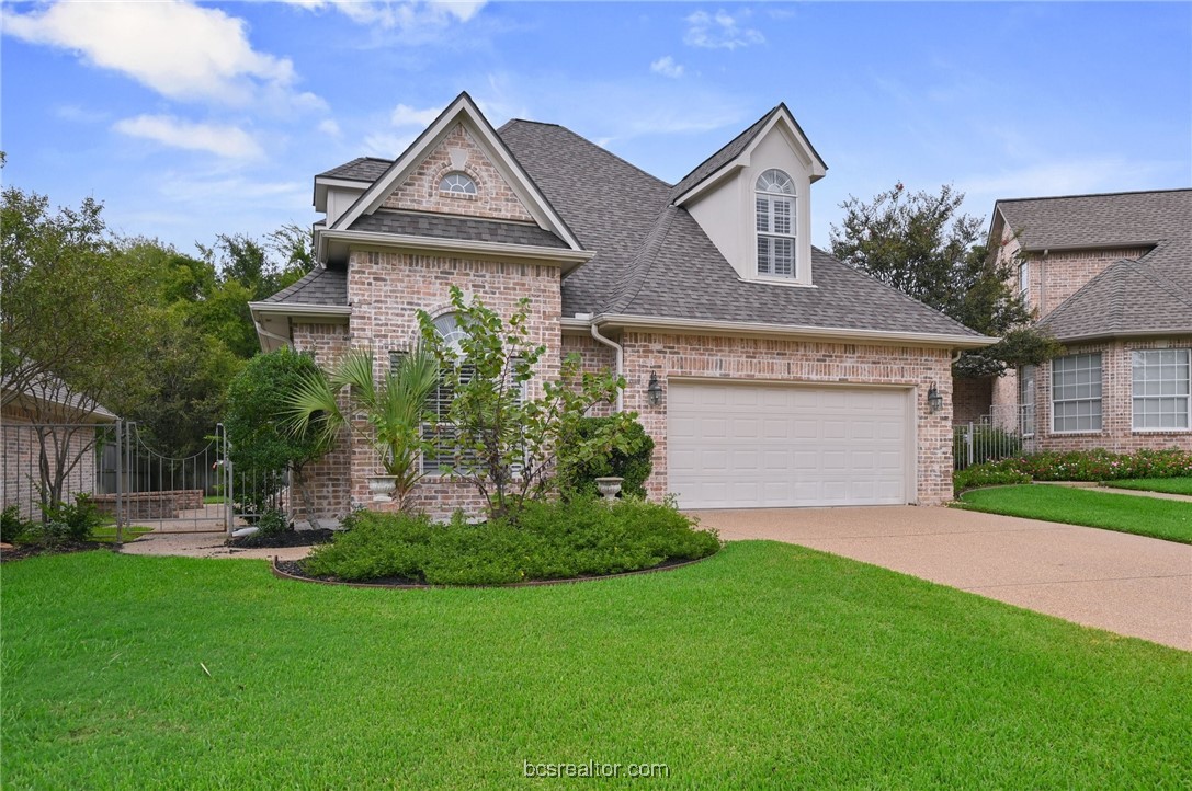 Grand Oaks Pvt Cir, College Station, TX 77840