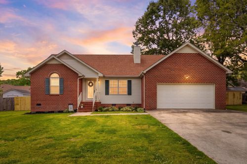 120 Jennings Cir, Tullahoma, TN, 37388-8856 | Card Image