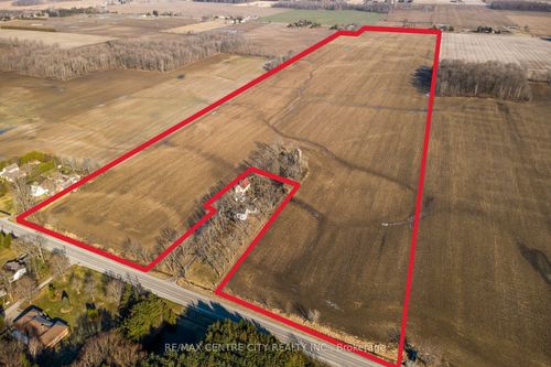 1213 E Thompson Road, Norfolk, ON, N0E1Y0 | Card Image