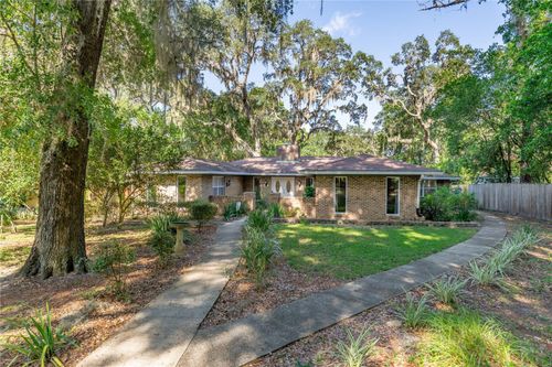 8048 County Line Rd, Melrose, FL, 32666-8806 | Card Image