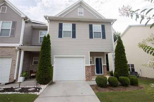 4727 Beacon Ridge Ln, Flowery Branch, GA, 30542-3379 | Card Image