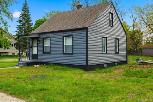 3060 Minerva St, Ferndale, MI, 48220-1016 | Card Image
