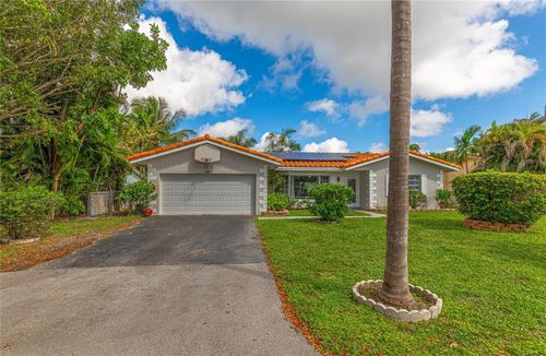 7505 Nw 40th Pl, Coral Springs, FL, 33065-2037 | Card Image
