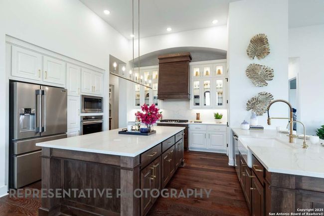 310 Cleveland, House other with 4 bedrooms, 5 bathrooms and null parking in New Braunfels TX | Image 6
