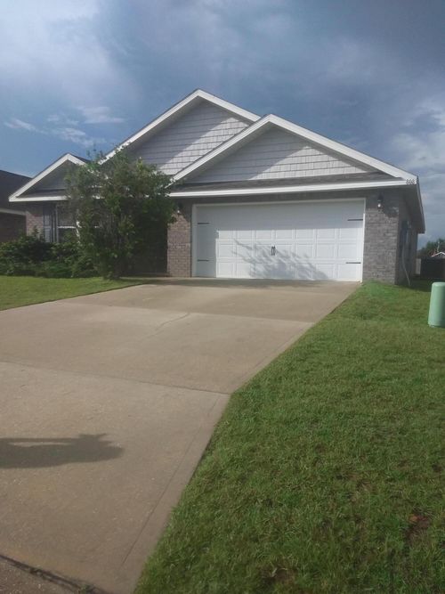 808 Moorhen Way, Crestview, FL, 32539-6751 | Card Image
