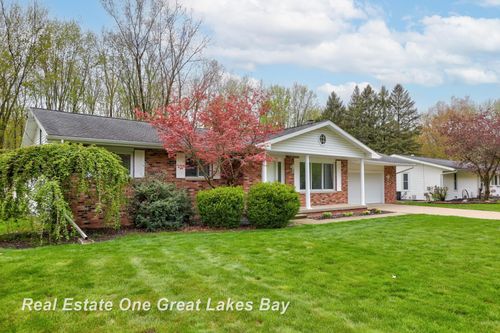 5234 Mcgrandy Rd, Bridgeport, MI, 48722-9784 | Card Image