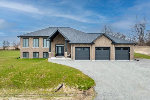1942 Davenport Rd, Cavan, ON, L0A1C0 | Card Image