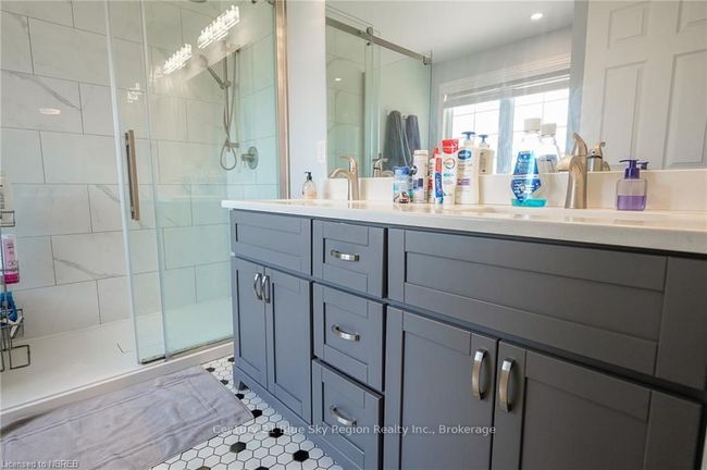 1 Christopher Crt, House other with 5 bedrooms, 2 bathrooms and 4 parking in North Bay ON | Image 33