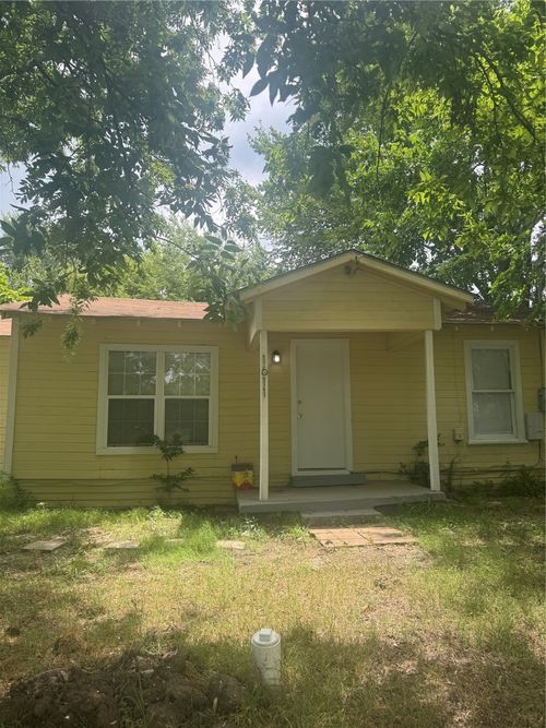 1611 Clark St, Greenville, TX, 75401-3152 | Card Image