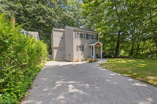 21 Cross St, Kittery, ME, 03904-1201 | Card Image