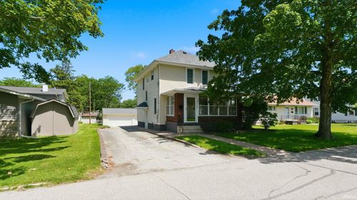 1747 College Ave, Huntington, IN, 46750-1508 | Card Image