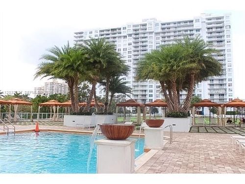 109e-2851 Ne 183rd St, Aventura, FL, 33160-2136 | Card Image