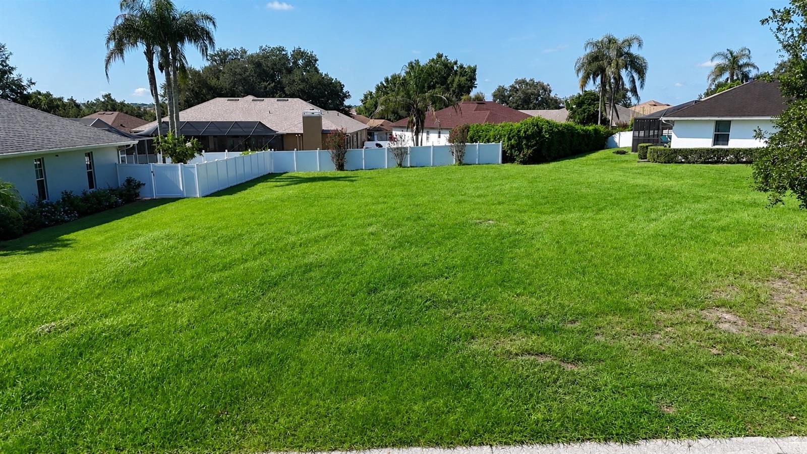 Land in LAKELAND 4