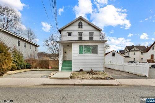 12 Brandt St, Little Ferry, NJ, 07643-1537 | Card Image