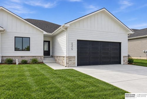 2375 N Oak St, Wahoo, NE, 68066 | Card Image