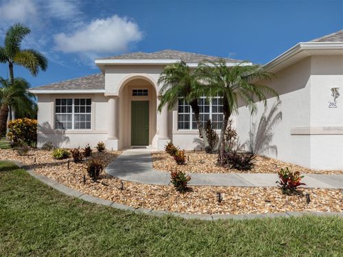 202 Lake Victoria Ct, ENGLEWOOD, FL, 34223-5224 | Card Image