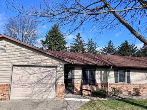 10-200 Highland Drive, Decorah, IA, 52101 | Card Image