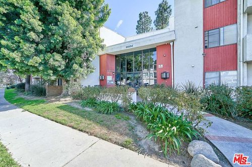 229-20234 Cantara St, Winnetka, CA, 91306-1863 | Card Image