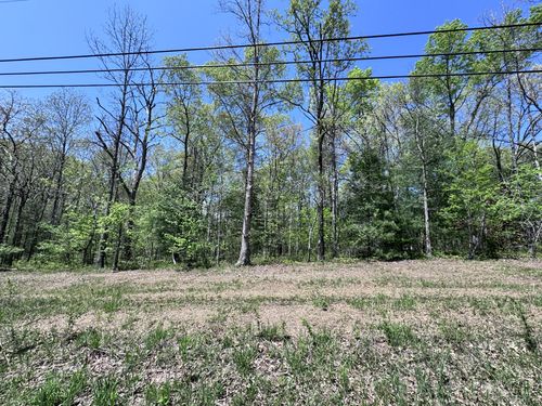 1027 Natchez Trce, Crossville, TN, 38572-6784 | Card Image