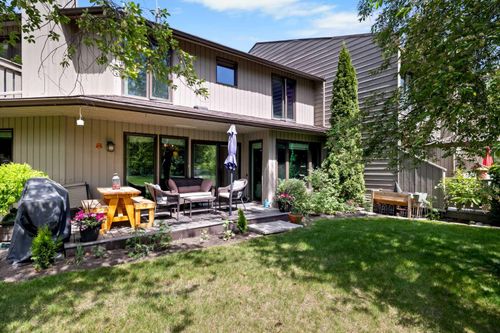 3843 Point Mckay Road Nw, Calgary, AB, T3B4V7 | Card Image