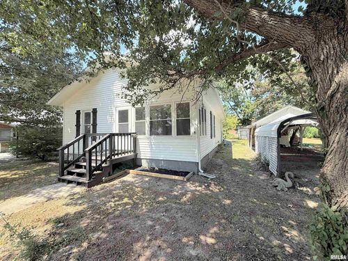 115 Walnut St, Zeigler, IL, 62999-1032 | Card Image