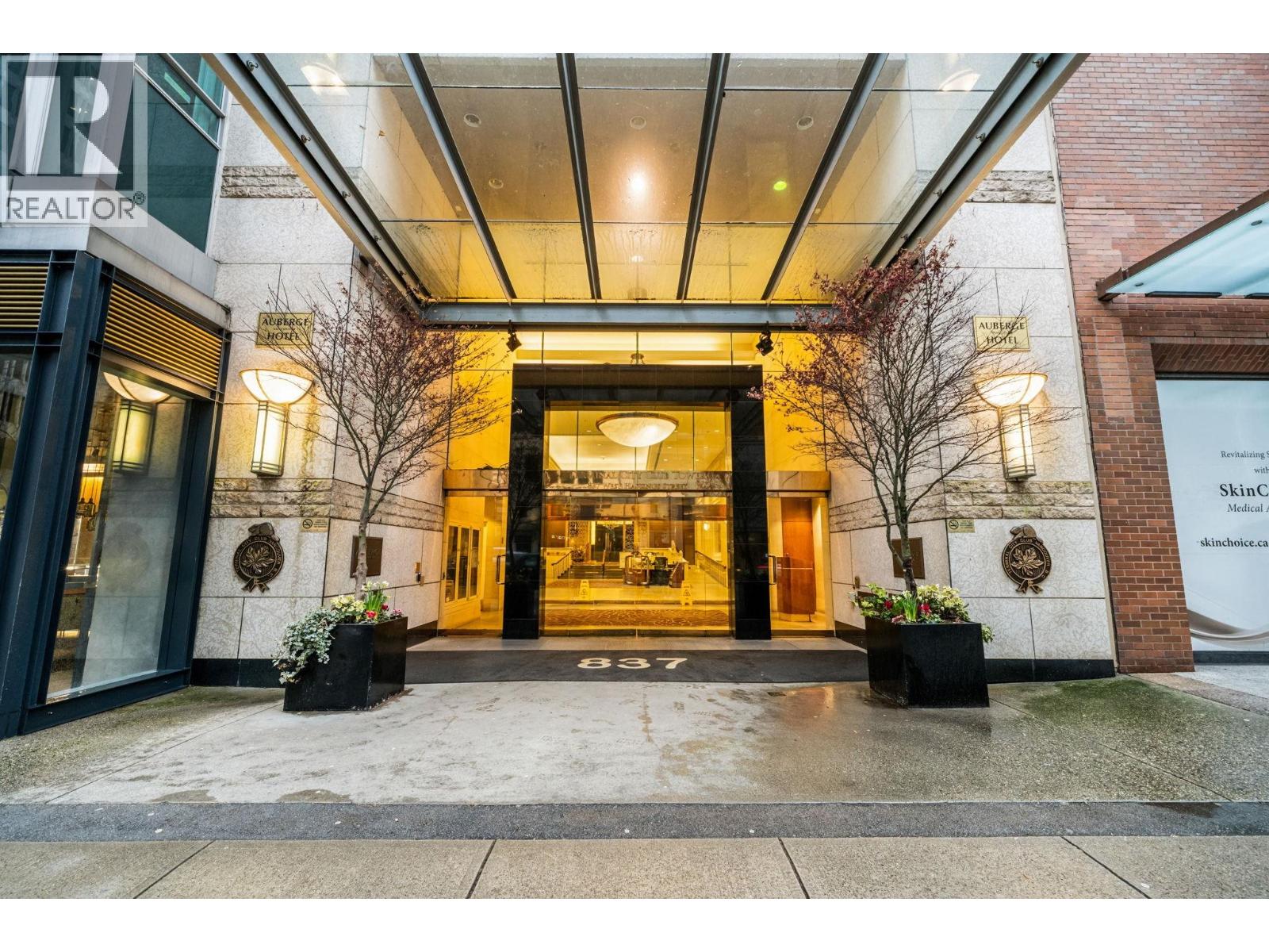 Commercial Sale in Vancouver 3