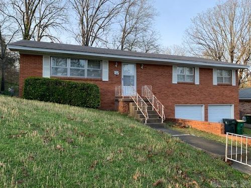 7400 Briarwood Dr, Little Rock, AR, 72205-4917 | Card Image