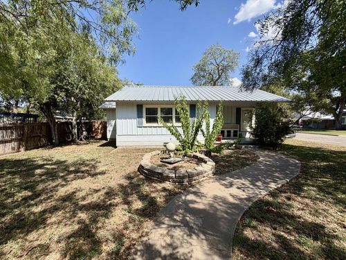 1208 S Tyler St, San Angelo, TX, 76901-4242 | Card Image