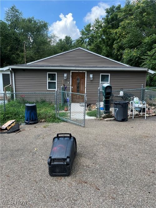 3127 Central Ave Se, Canton, OH, 44707-1506 | Card Image