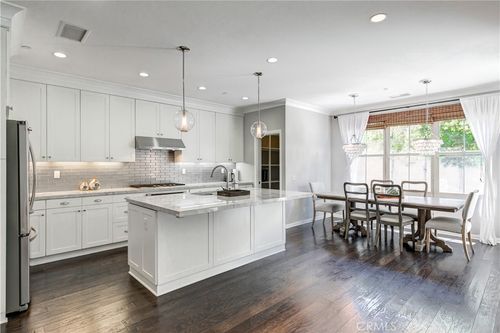 72 Cherry Tree, Irvine, CA, 92620 | Card Image