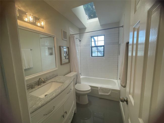 APT-113 - 3904 Rawlins St, Condo with 2 bedrooms, 3 bathrooms and null parking in Dallas TX | Image 12