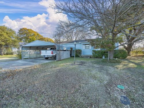 417 Houston St, Cedar Hill, TX, 75104-2643 | Card Image