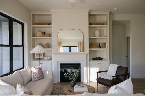 288 S Marigold Ave, West Des Moines, IA, 50266-6768 | Card Image