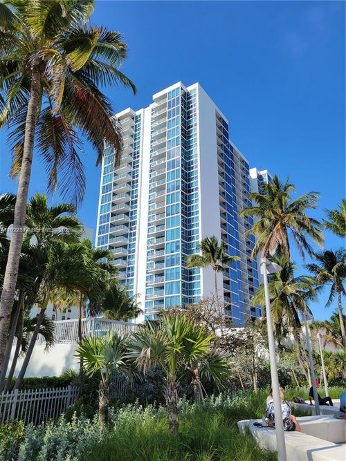603-2655 Collins Ave, Miami Beach, FL, 33140-4708 | Card Image