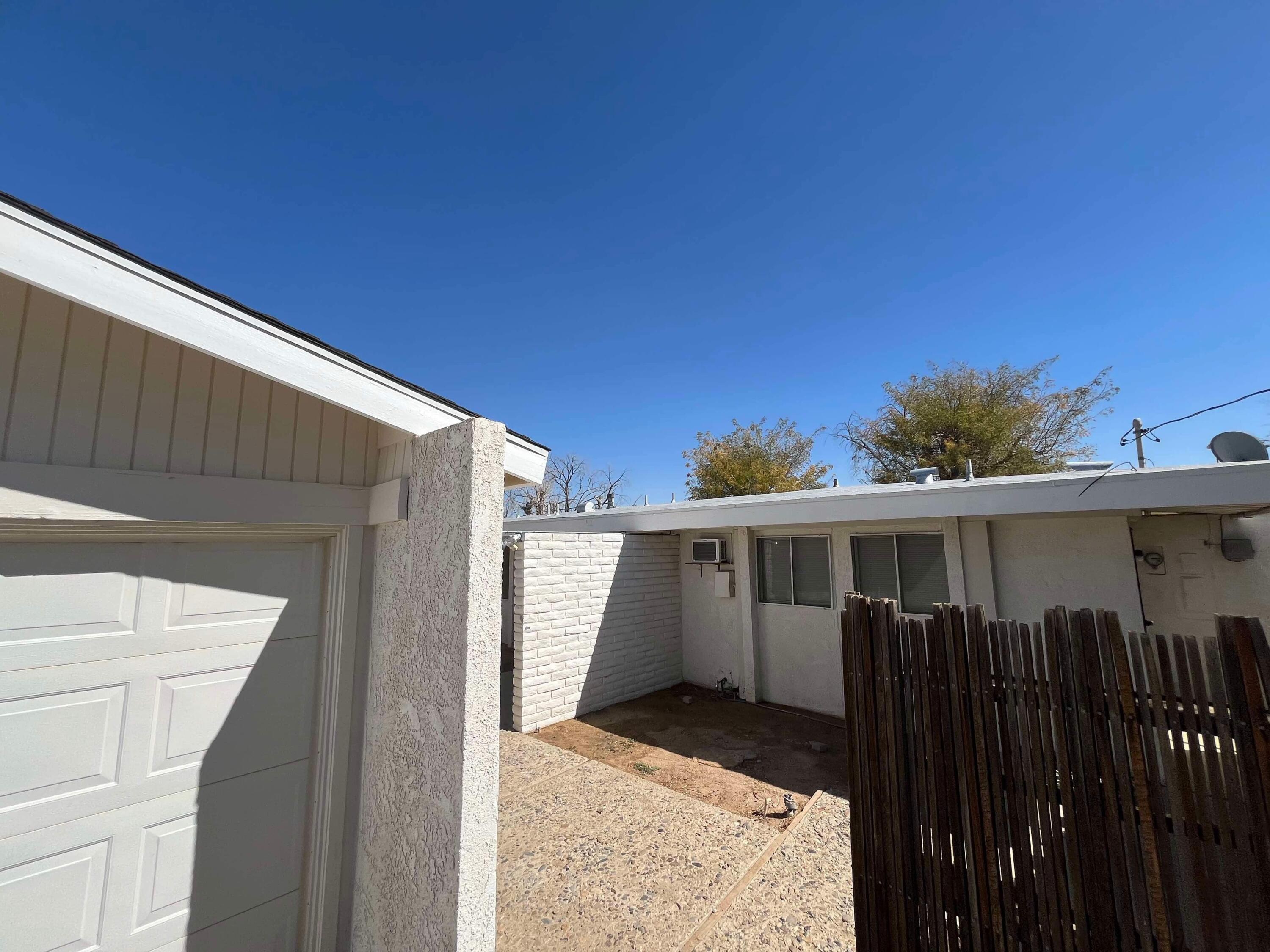 21148 Bancroft Court, For Sale in California City Zoocasa