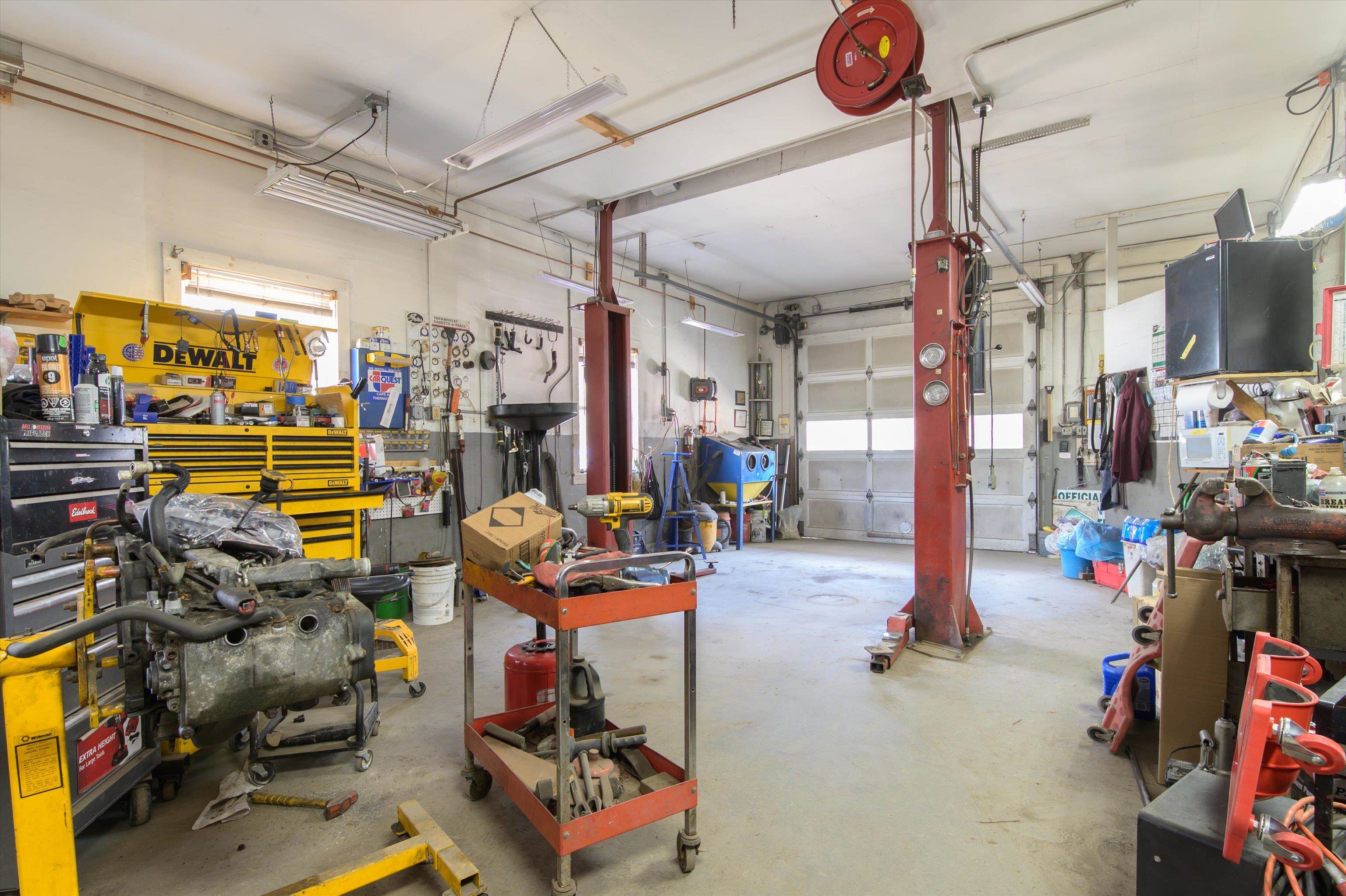 Commercial Sale in Weathersfield 5