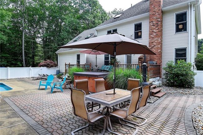 16 Hickory Ct, House other with 4 bedrooms, 3 bathrooms and null parking in Tolland CT | Image 4
